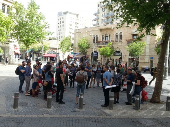 סיורי שישי: סדרת הסיורים של הקליניקה האורבנית